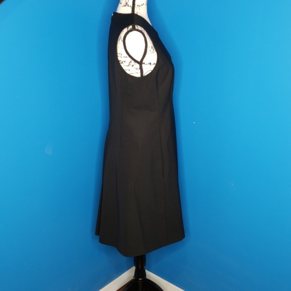 Theory sleeveless "Addison" Italian wool/span LBD - Picture 2 of 8